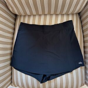Alo Skort